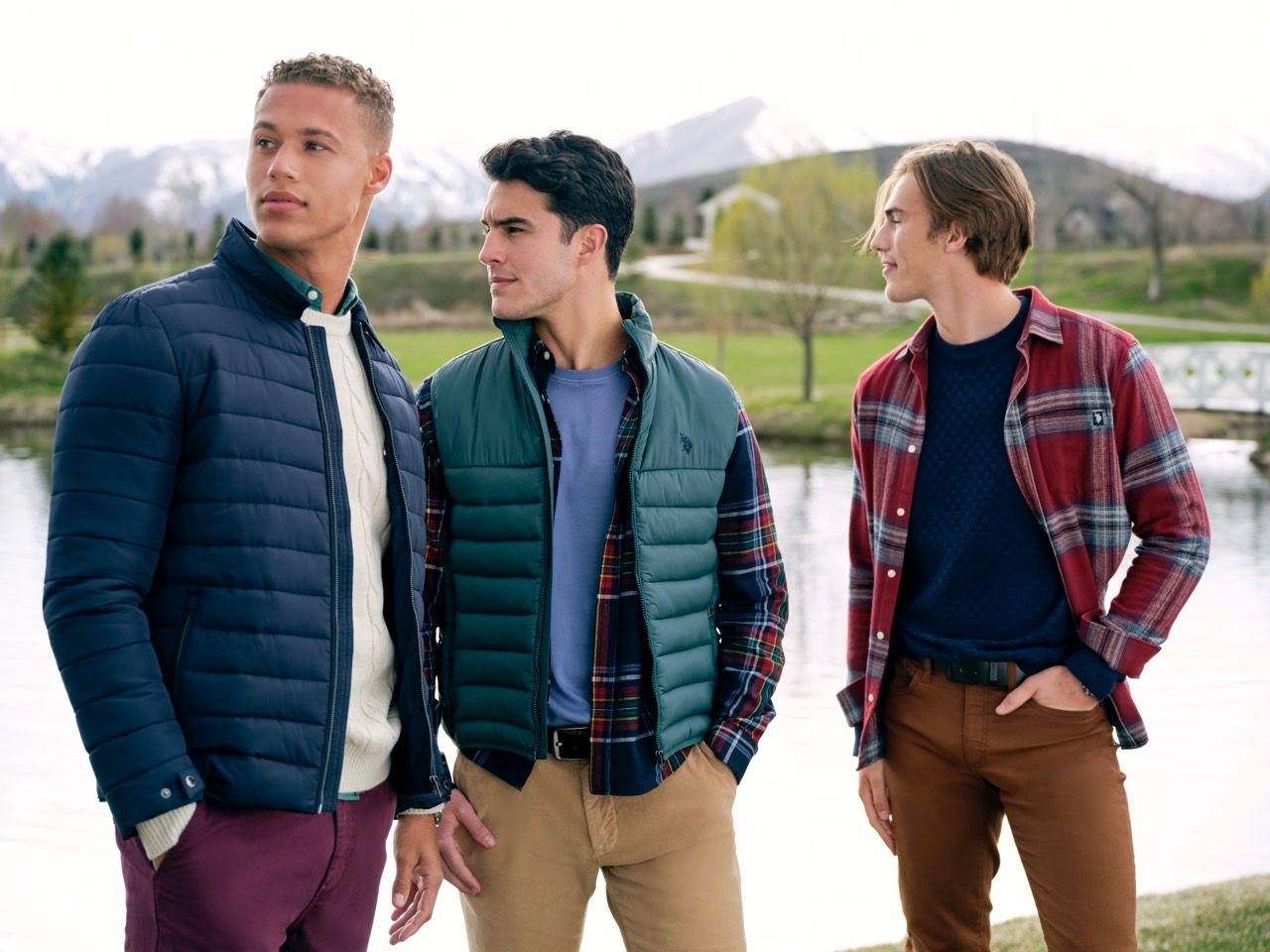 Model trägt ein Outfit von U.S. Polo Assn., Slide 4